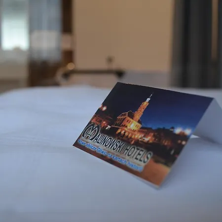 Malinowski Economy ホテル グリヴィツェ