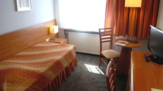 Malinowski Economy 3*