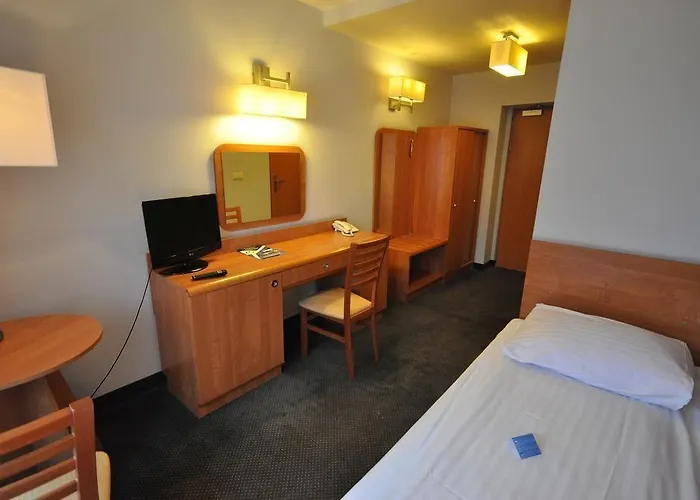 Malinowski Economy Hotel 3*